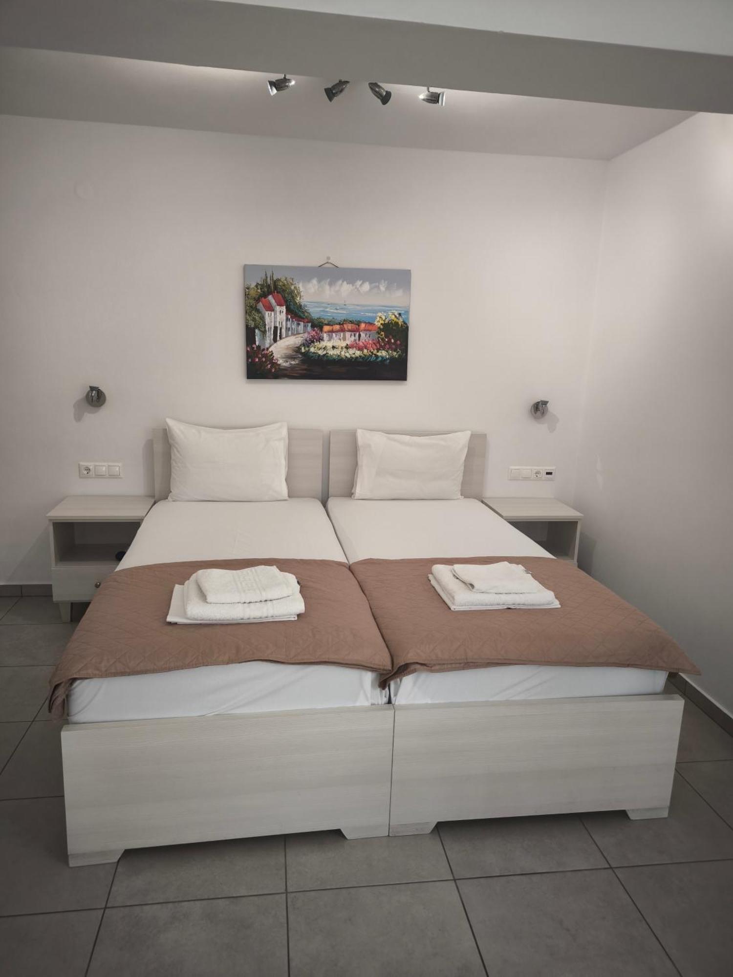 פליאוחורה Alexia Rooms מראה חיצוני תמונה
